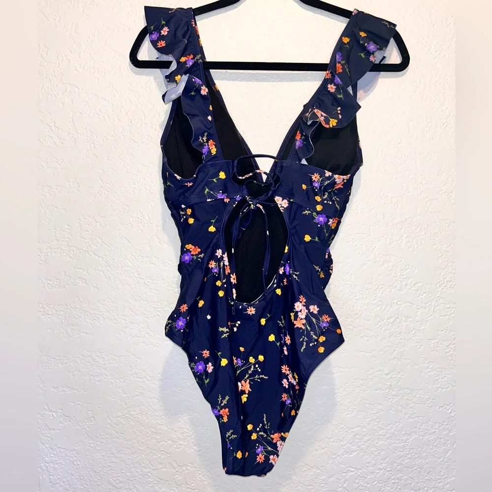 Cupshe Navy Floral One-Piece Swimsuit NEW Large MSRP $40